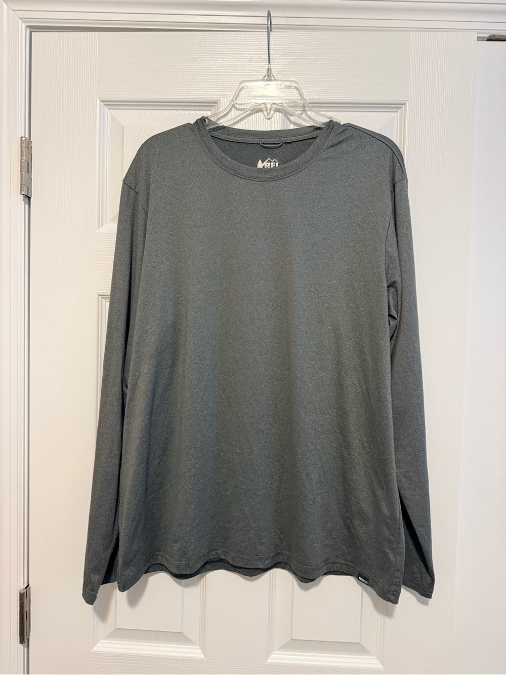 REI Men’s Long-Sleeve Crew Tee — Charcoal Gray